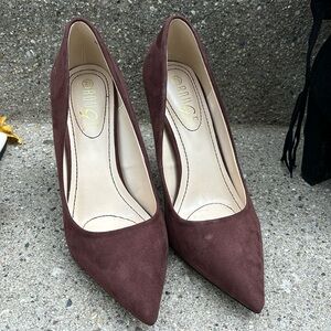 Brown pumps